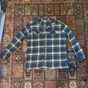 Patagonia Fjord Long sleeve flannel in Large